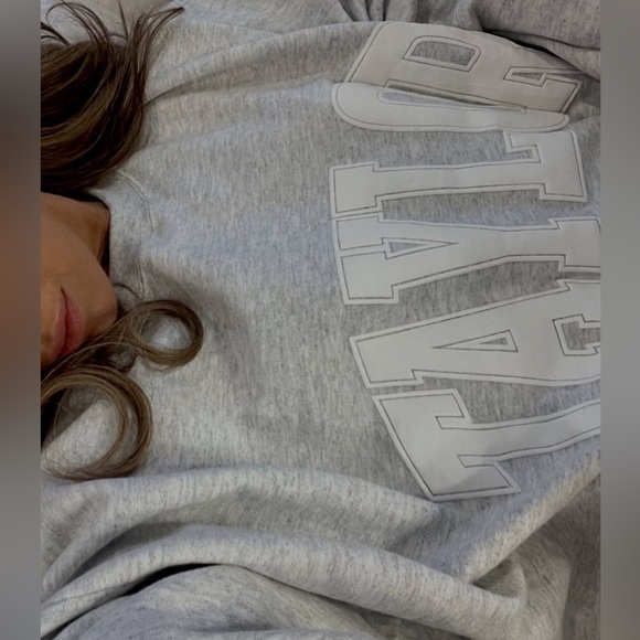 The Bar Gray Taylor Sweatshirt - Picture 3 of 5